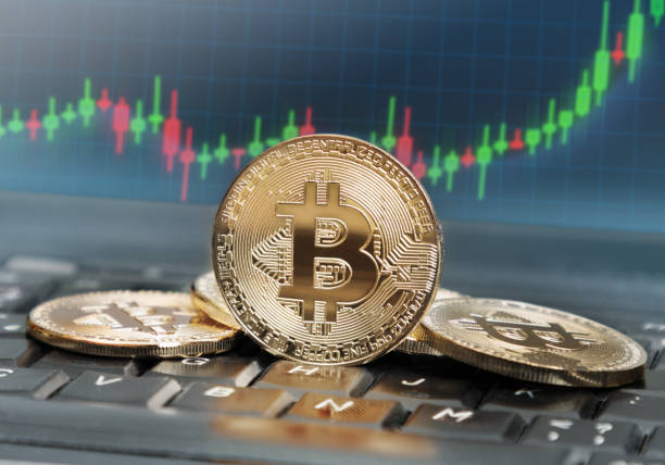 比特币单周上涨逾6%重返8.1万美元上方